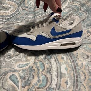 Nike Kids White and Blue Sneakers